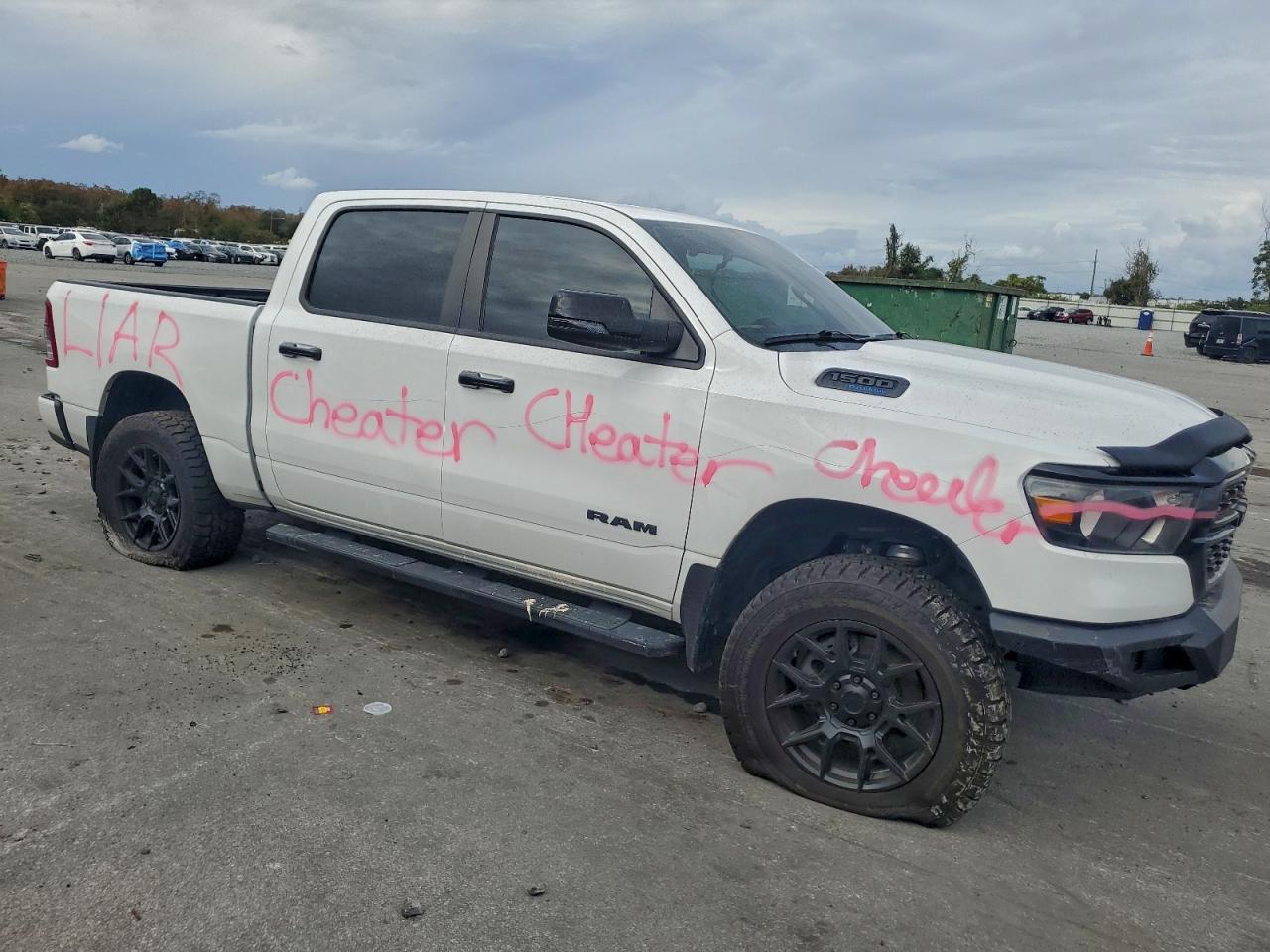 2023 RAM 1500 BIG HORN/LONE STAR photo 4