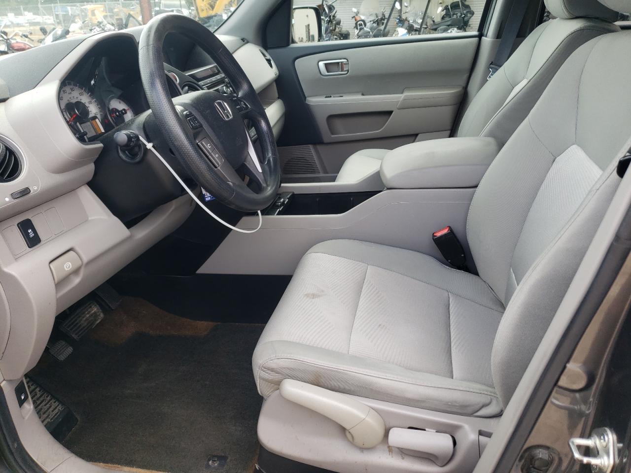 2013 HONDA PILOT LX photo 7