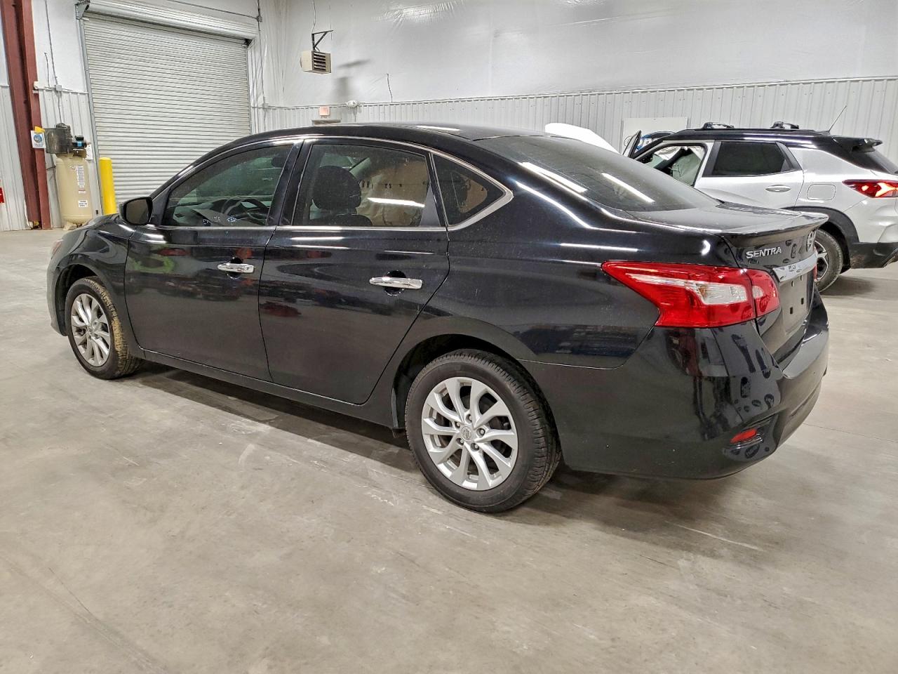 2017 NISSAN SENTRA S photo 3