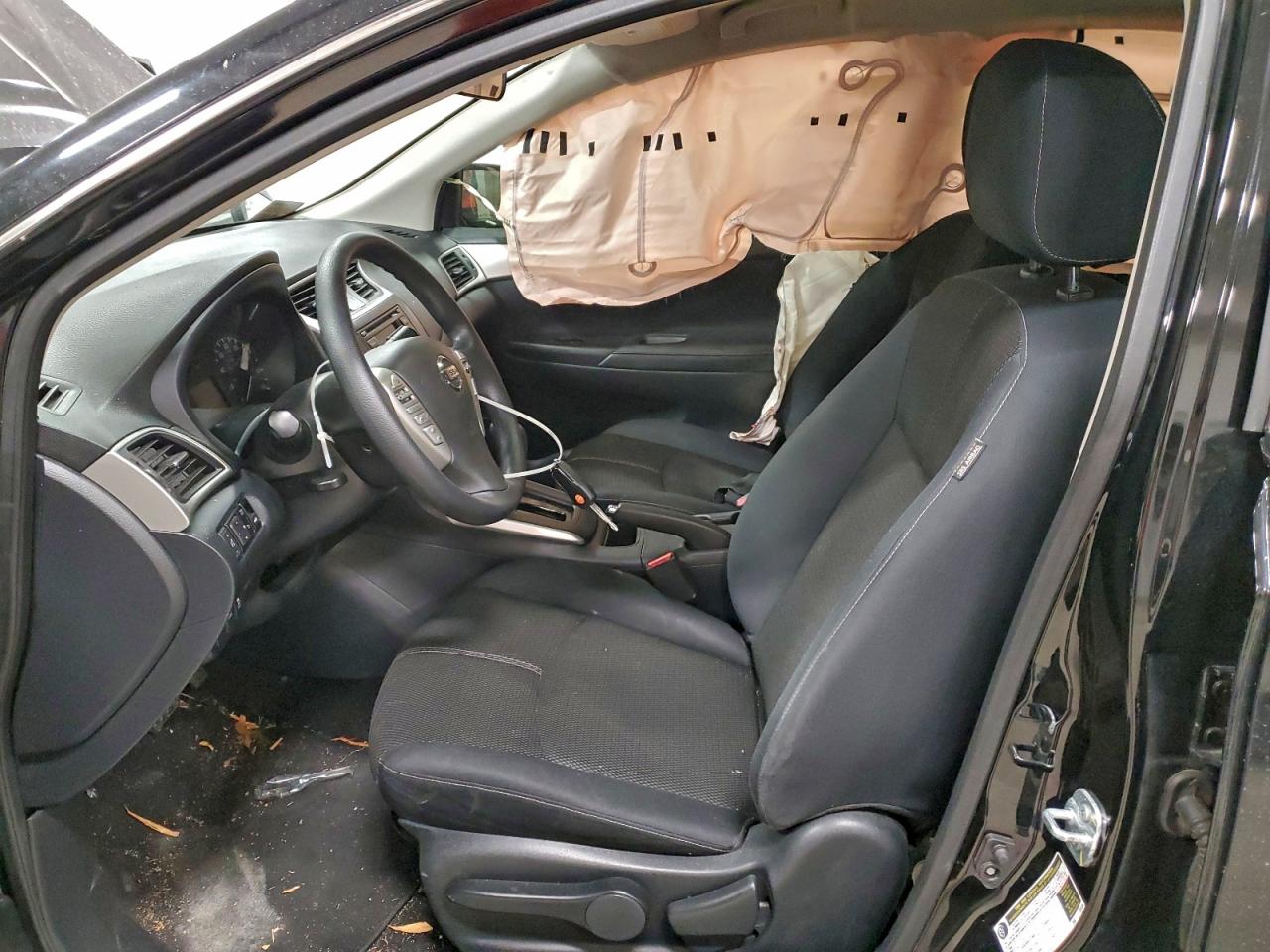 2017 NISSAN SENTRA S photo 13