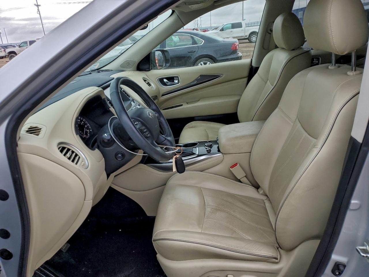 2020 INFINITI QX60 LUXE photo 7