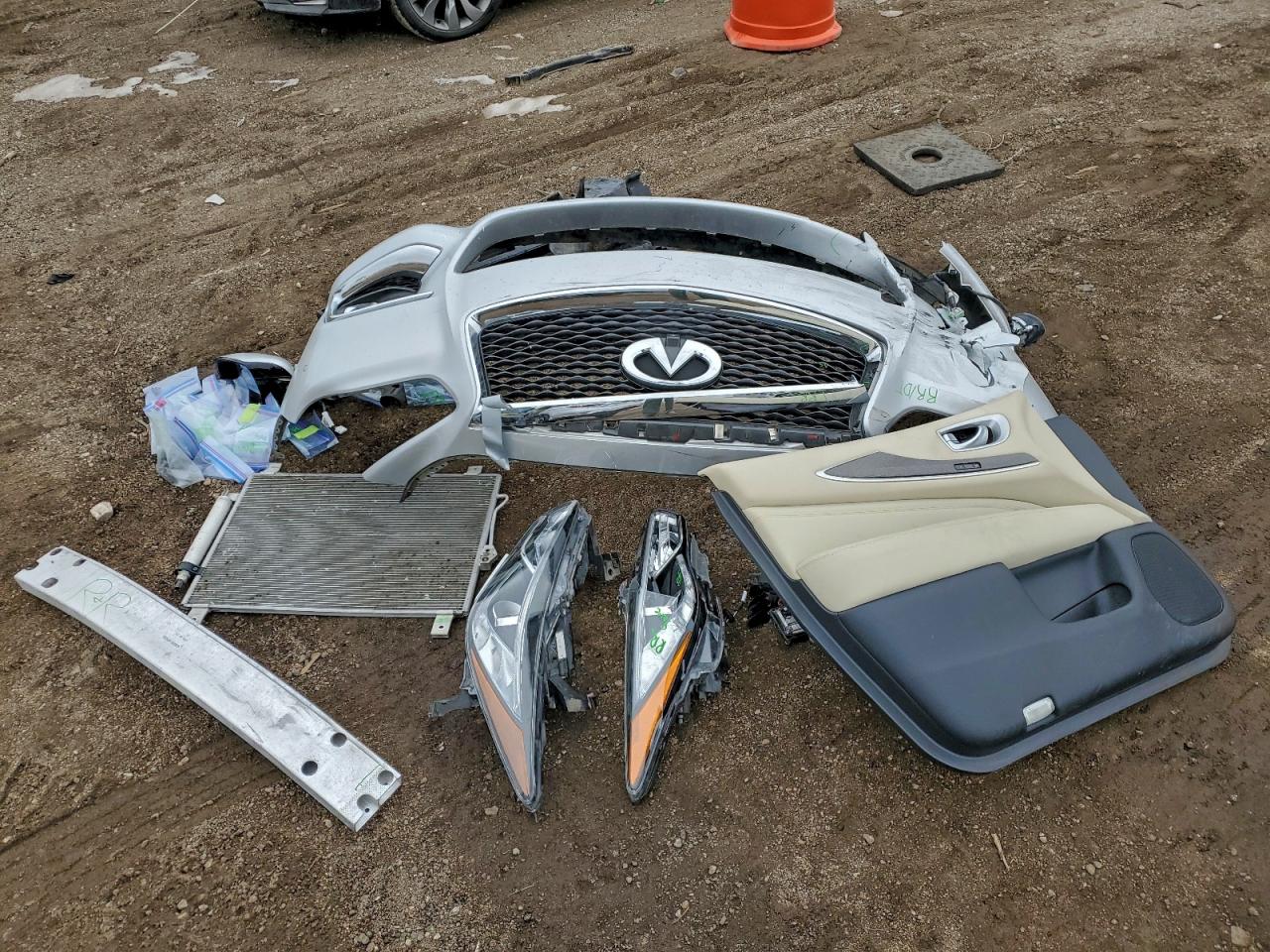 2020 INFINITI QX60 LUXE photo 13