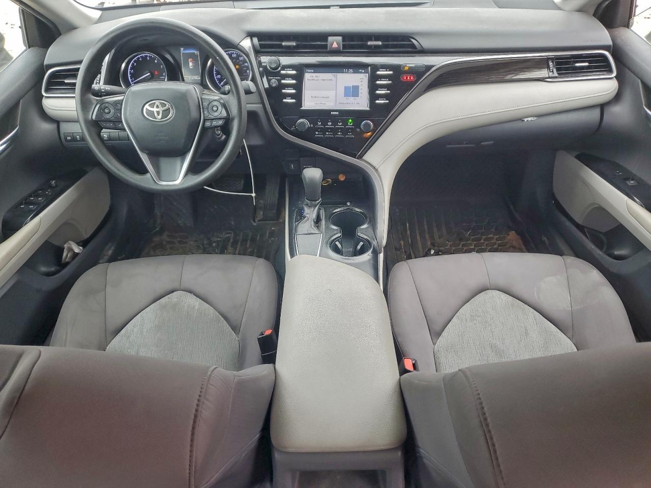 2020 TOYOTA CAMRY LE photo 8