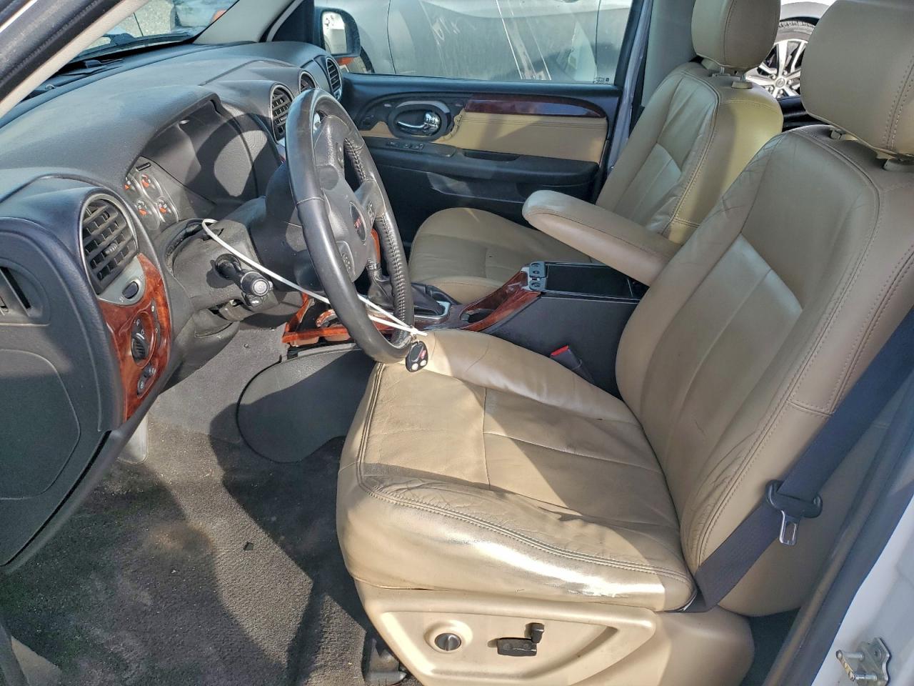 2005 GMC ENVOY photo 7