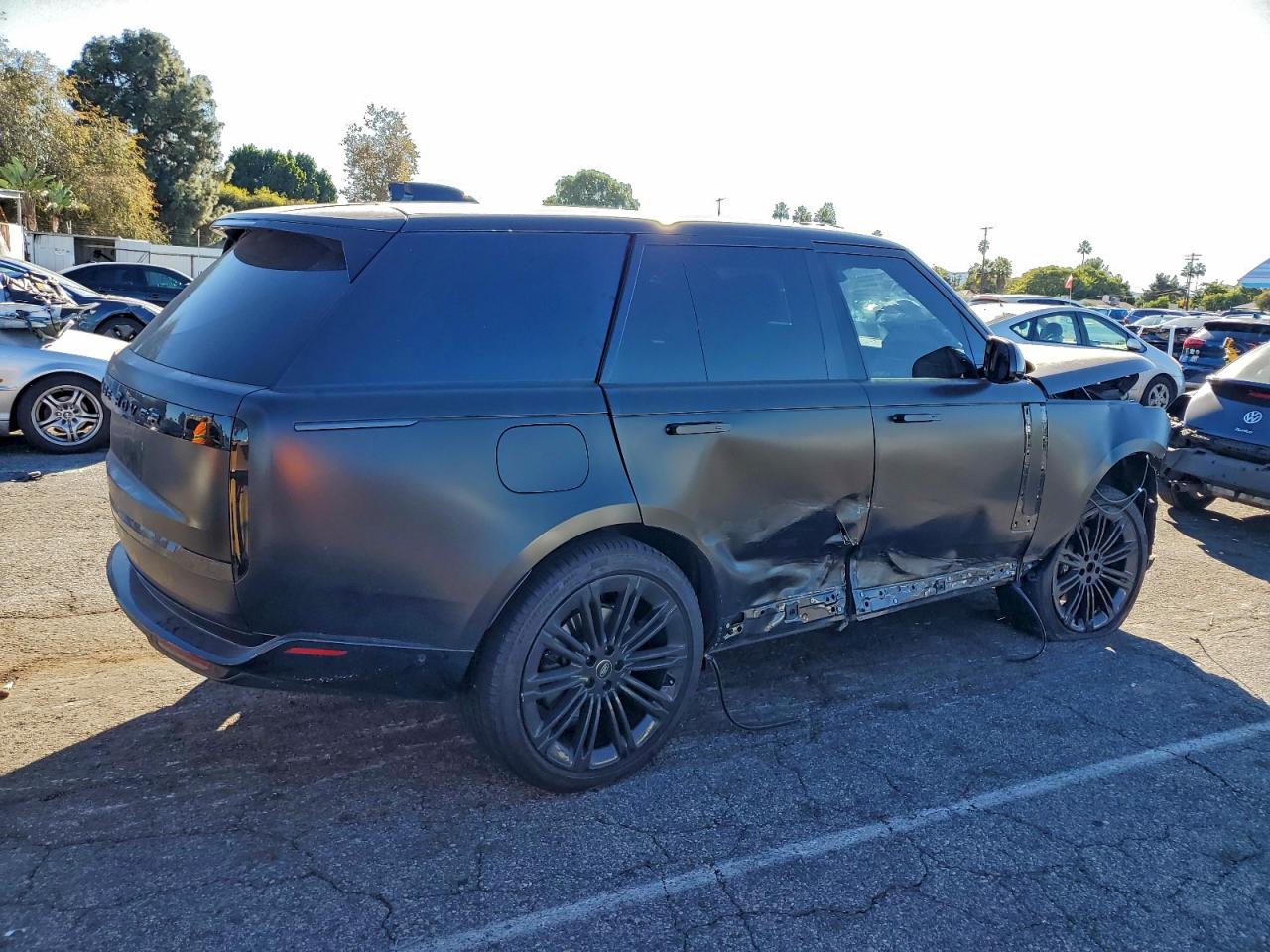 2025 LAND ROVER RANGE ROVER SE photo 3
