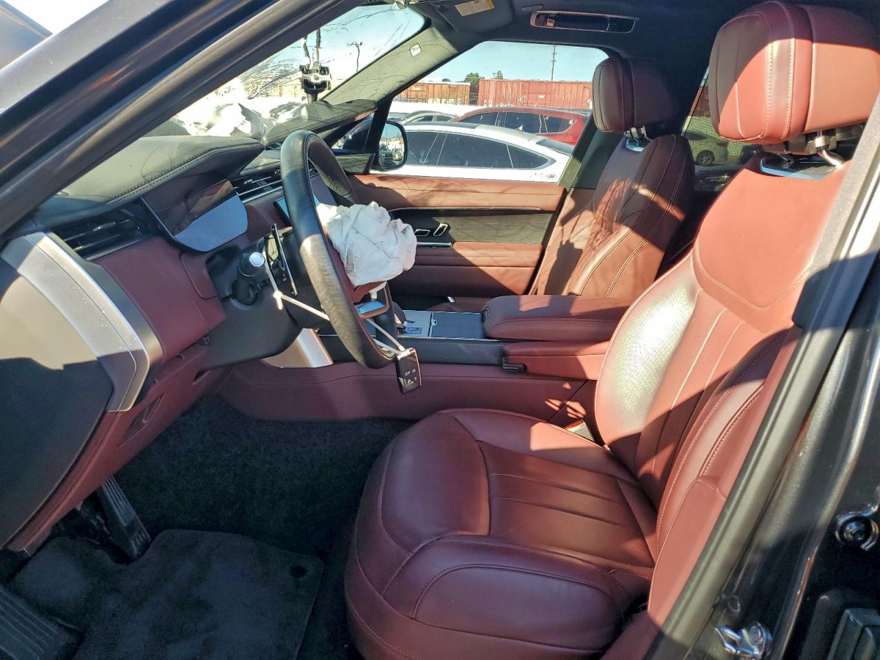 2025 LAND ROVER RANGE ROVER SE photo 7