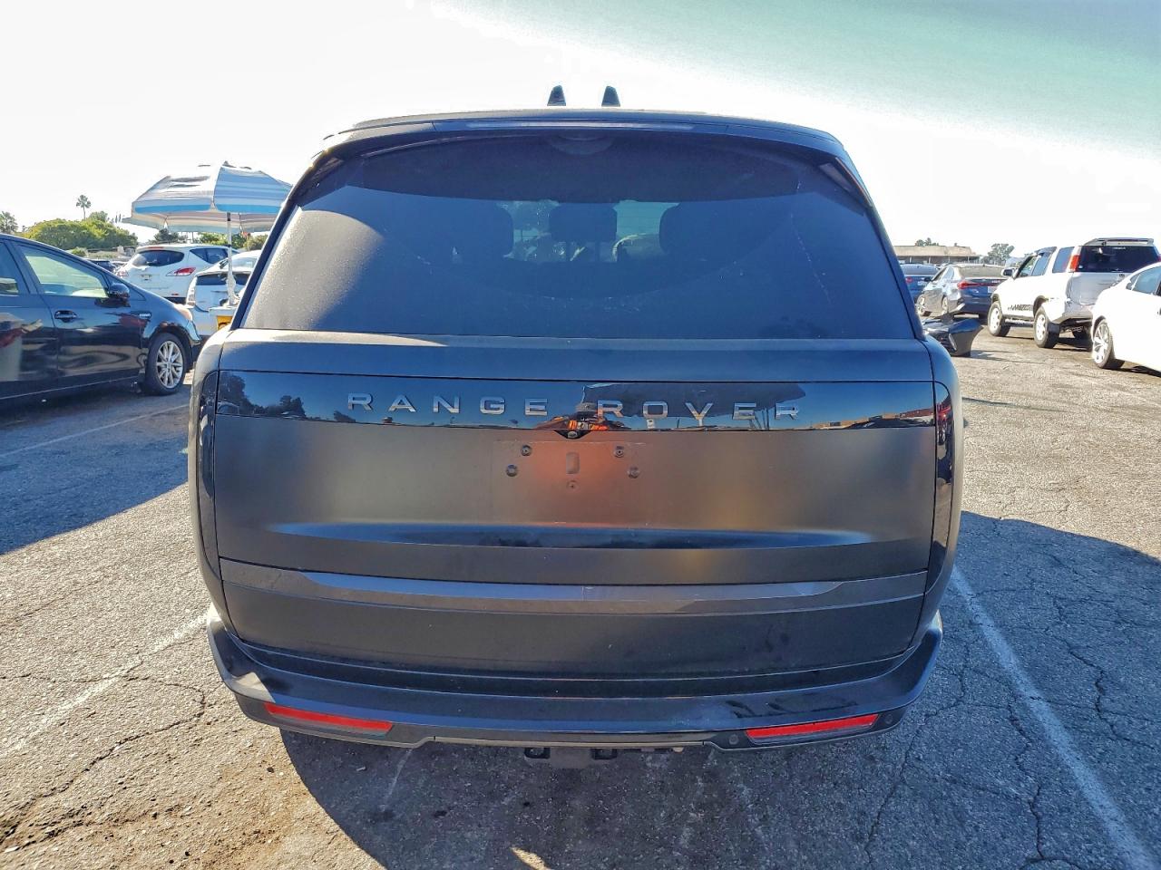 2025 LAND ROVER RANGE ROVER SE photo 6