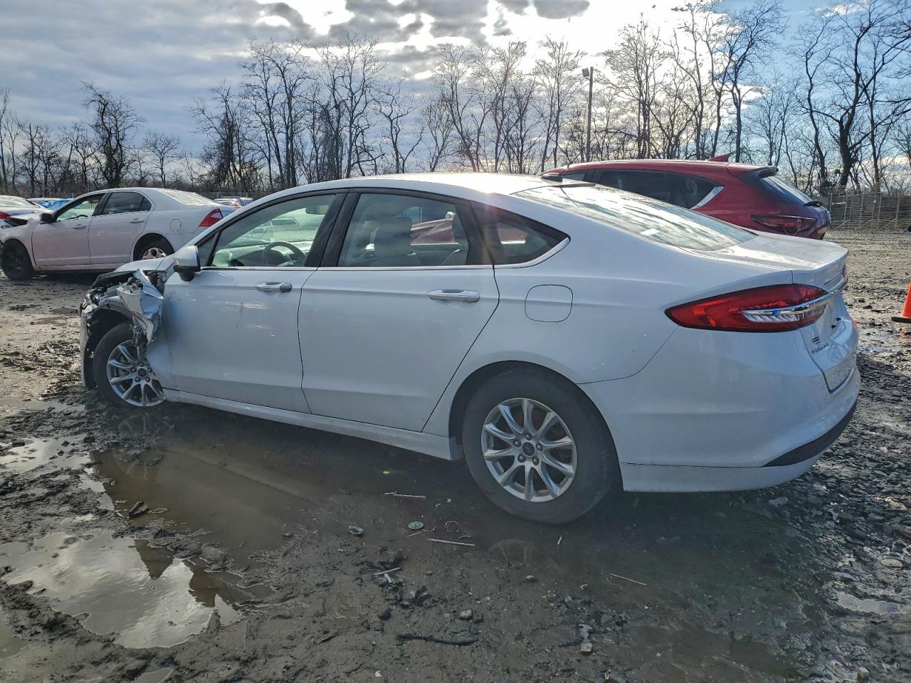 2018 FORD FUSION S photo 2