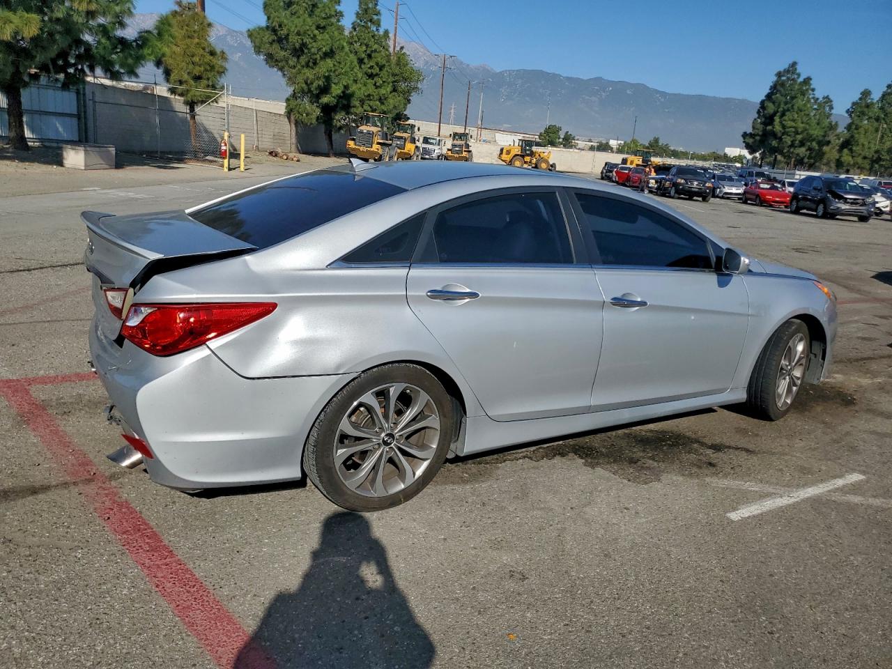 2014 HYUNDAI SONATA SE photo 3