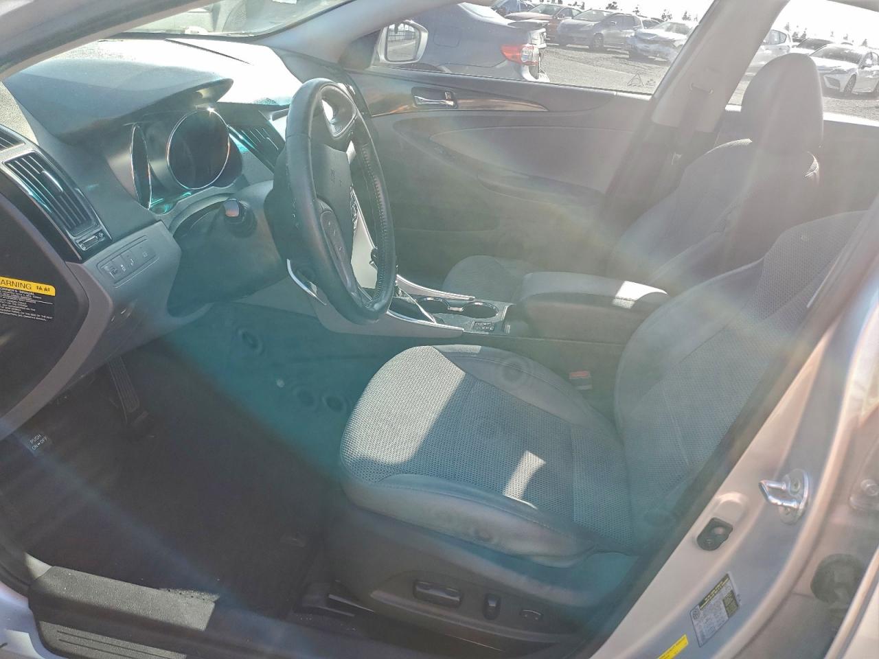 2014 HYUNDAI SONATA SE photo 7