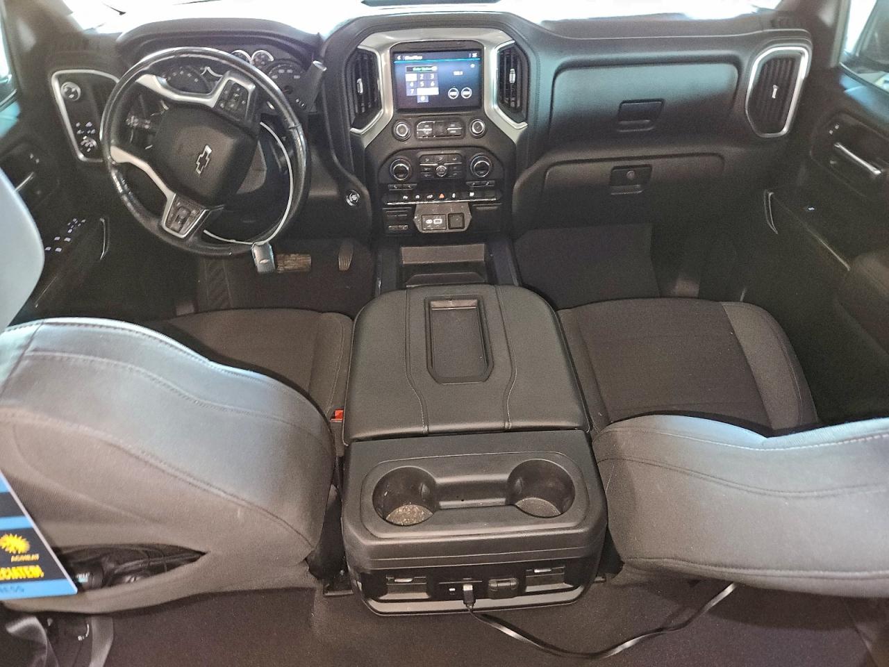 2019 CHEVROLET SILVERADO C1500 RST photo 8