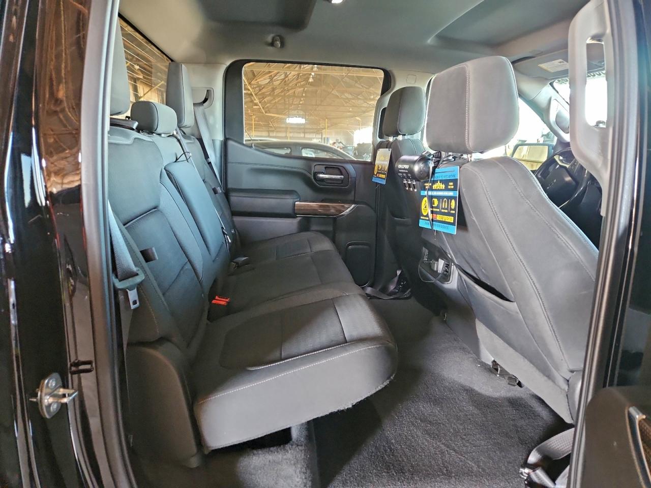 2019 CHEVROLET SILVERADO C1500 RST photo 10