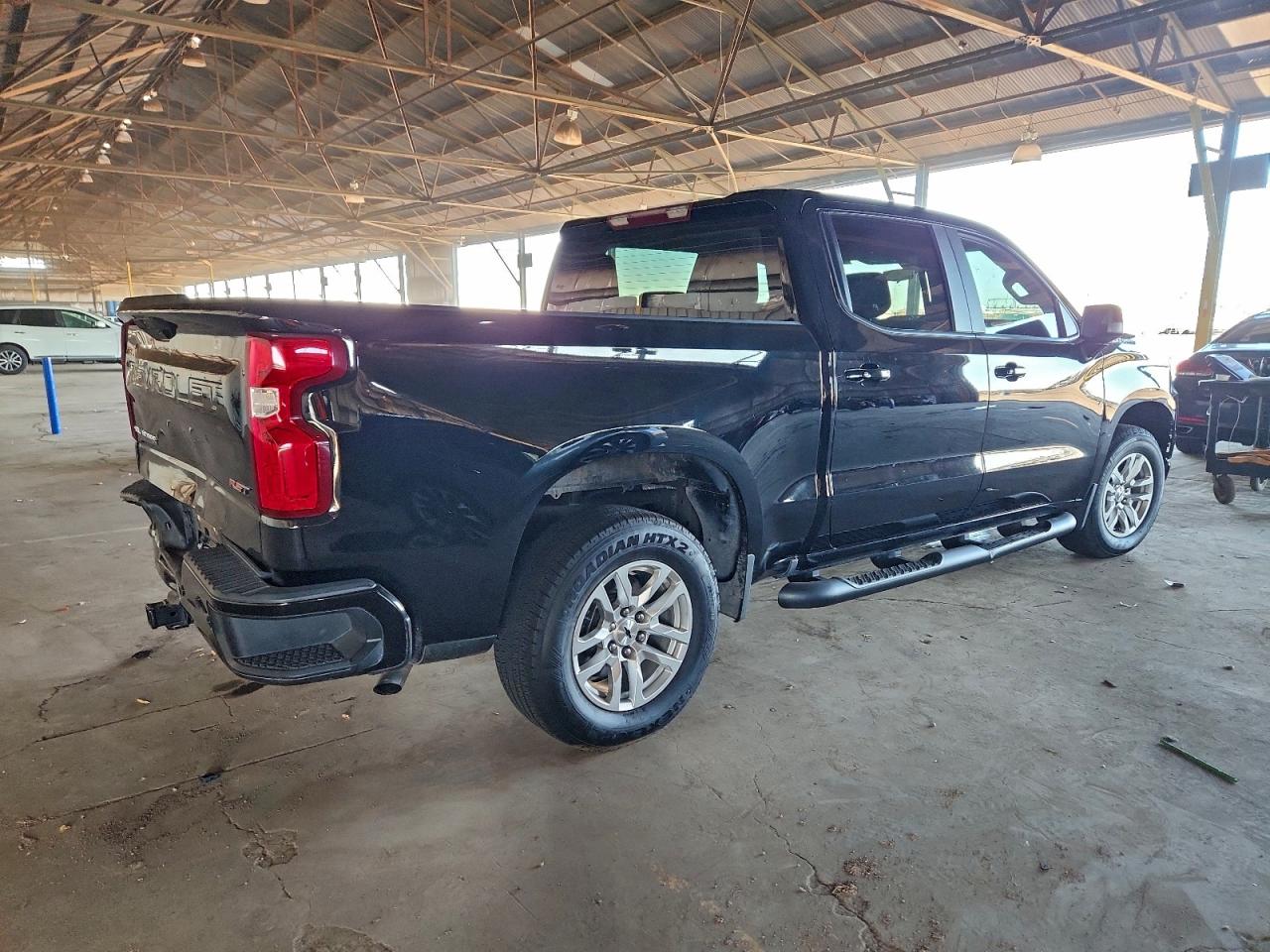 2019 CHEVROLET SILVERADO C1500 RST photo 3