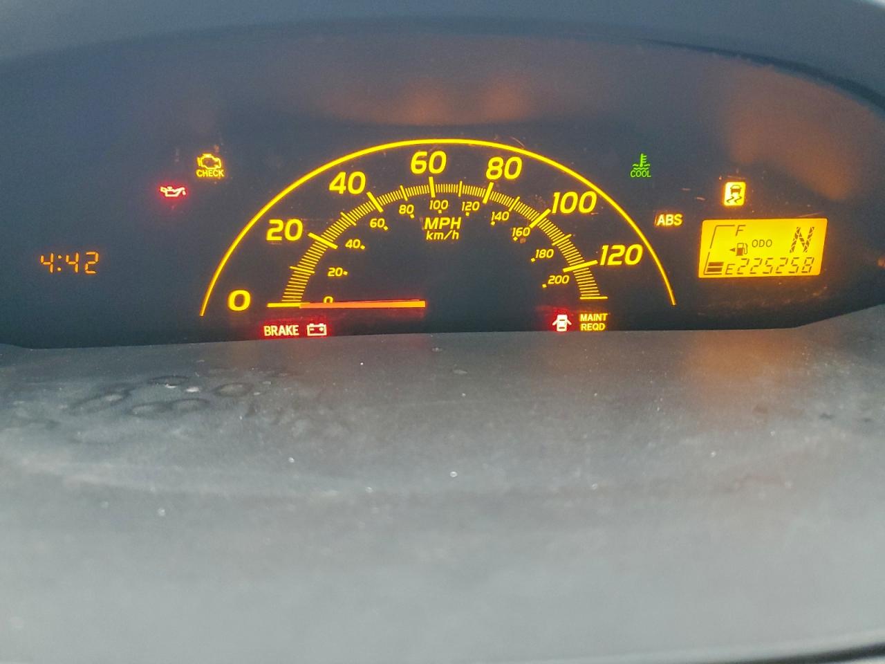 2010 TOYOTA YARIS photo 9