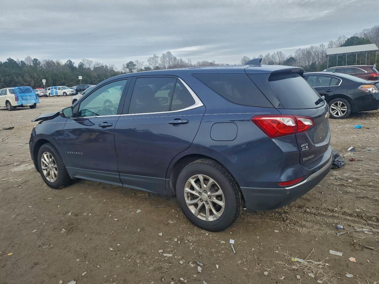 2019 CHEVROLET EQUINOX LT photo 2