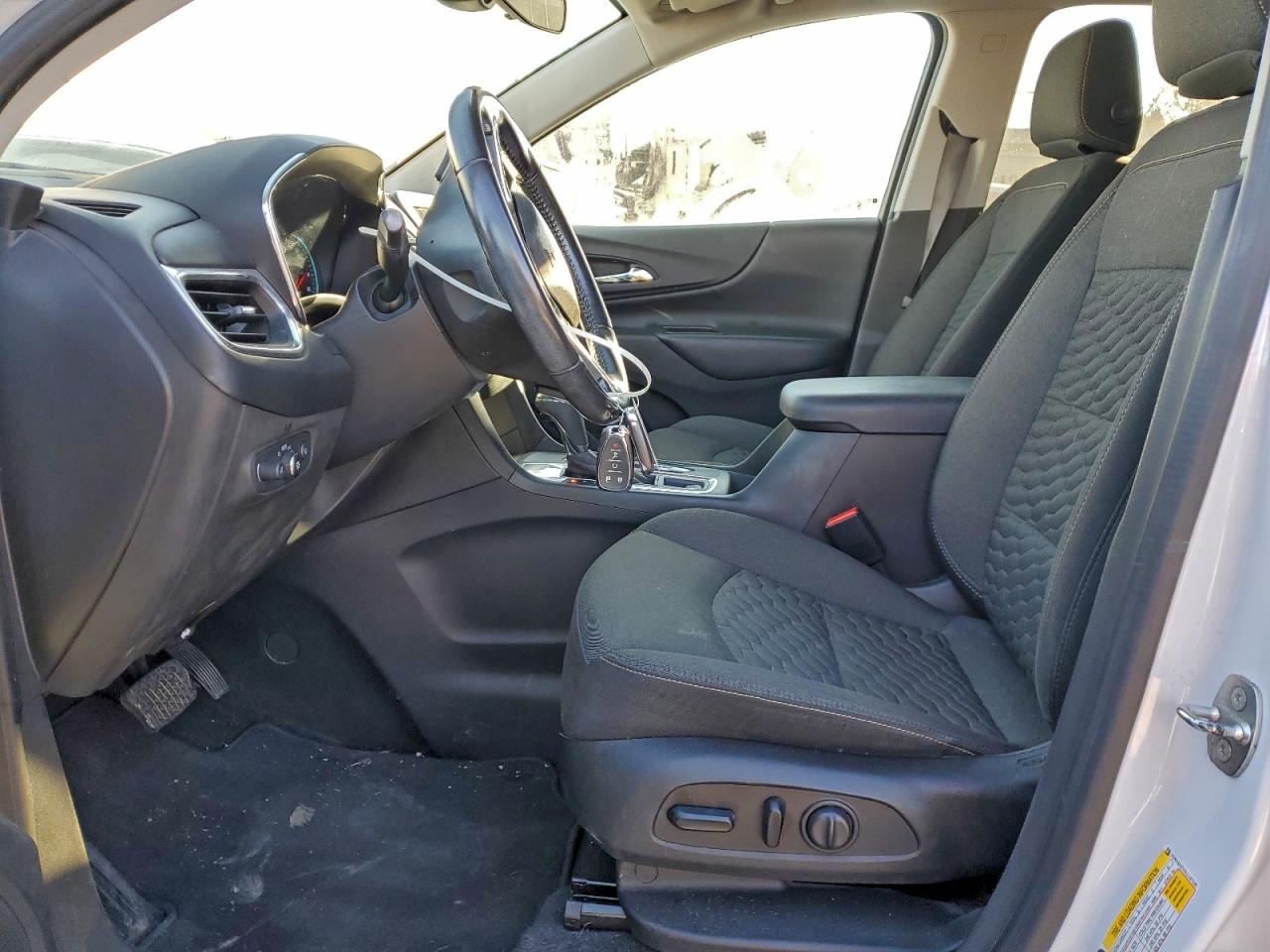 2020 CHEVROLET EQUINOX LT photo 7