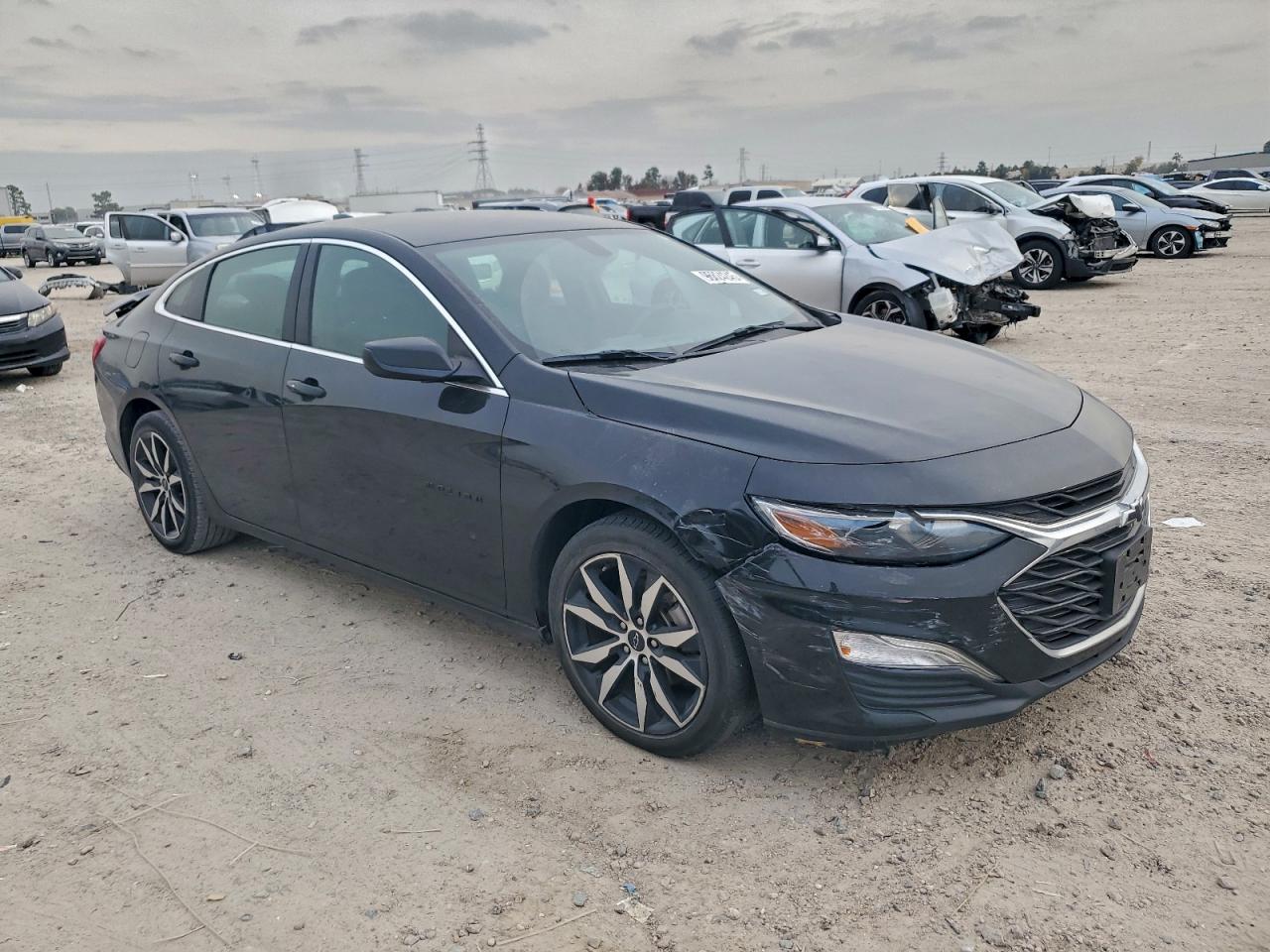 2022 CHEVROLET MALIBU RS photo 4