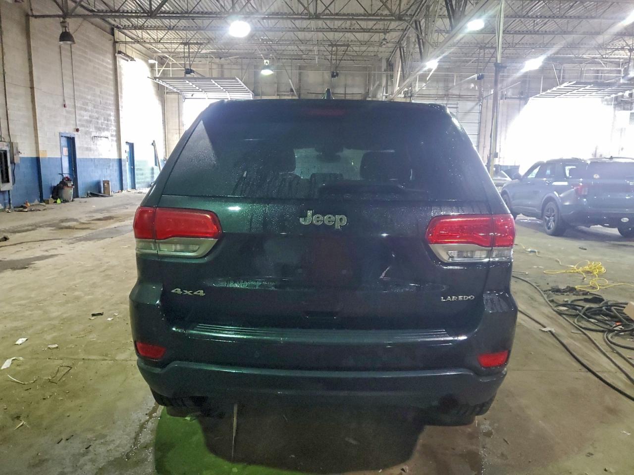 2019 JEEP GRAND CHEROKEE LAREDO photo 6
