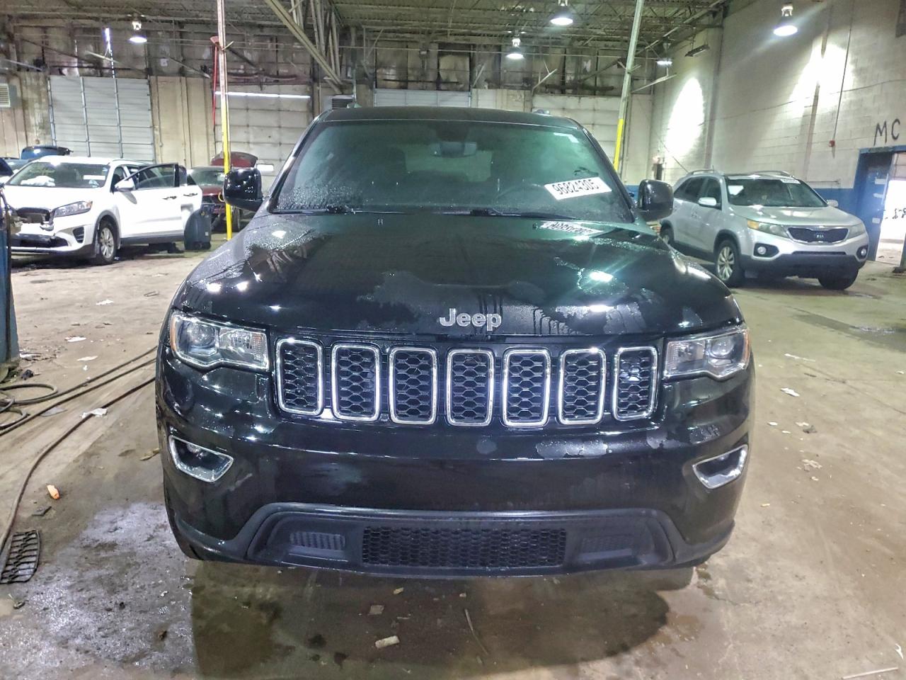 2019 JEEP GRAND CHEROKEE LAREDO photo 5