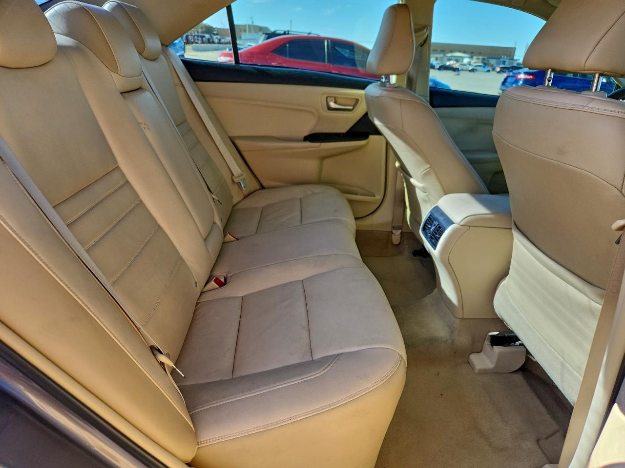 2015 TOYOTA CAMRY LE photo 10