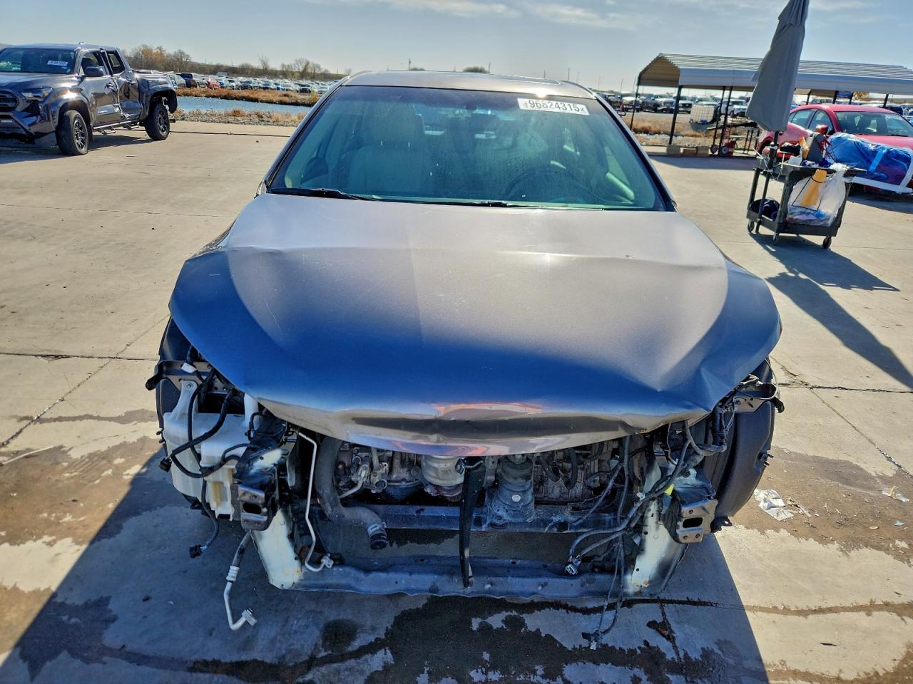 2015 TOYOTA CAMRY LE photo 5