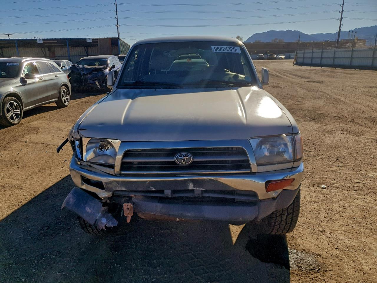 1998 TOYOTA 4RUNNER SR5 photo 5