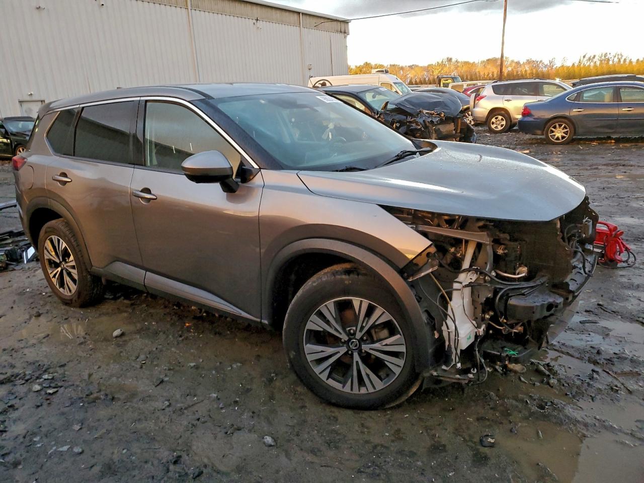 2021 NISSAN ROGUE SV photo 4