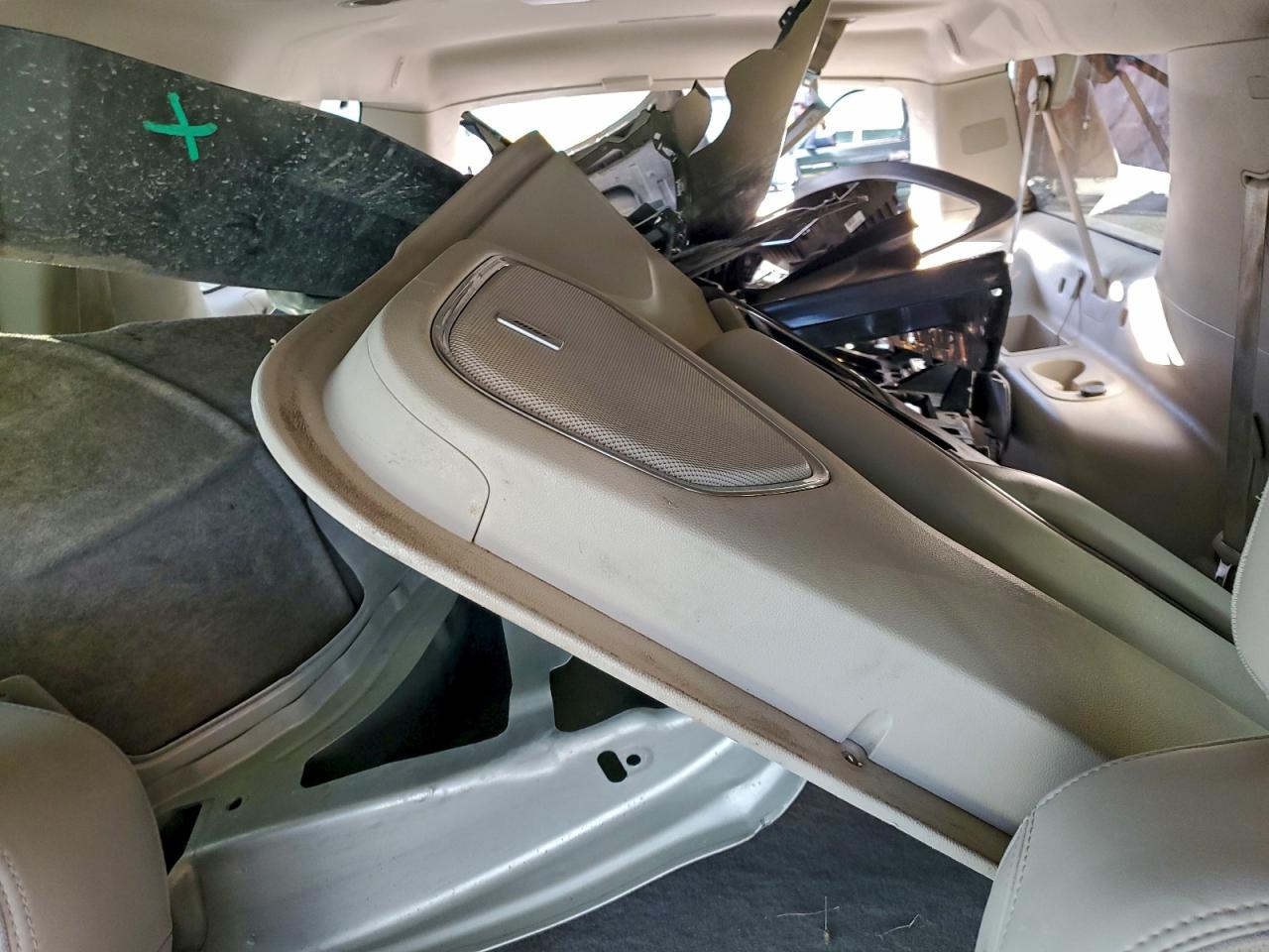 2015 GMC YUKON XL DENALI photo 10