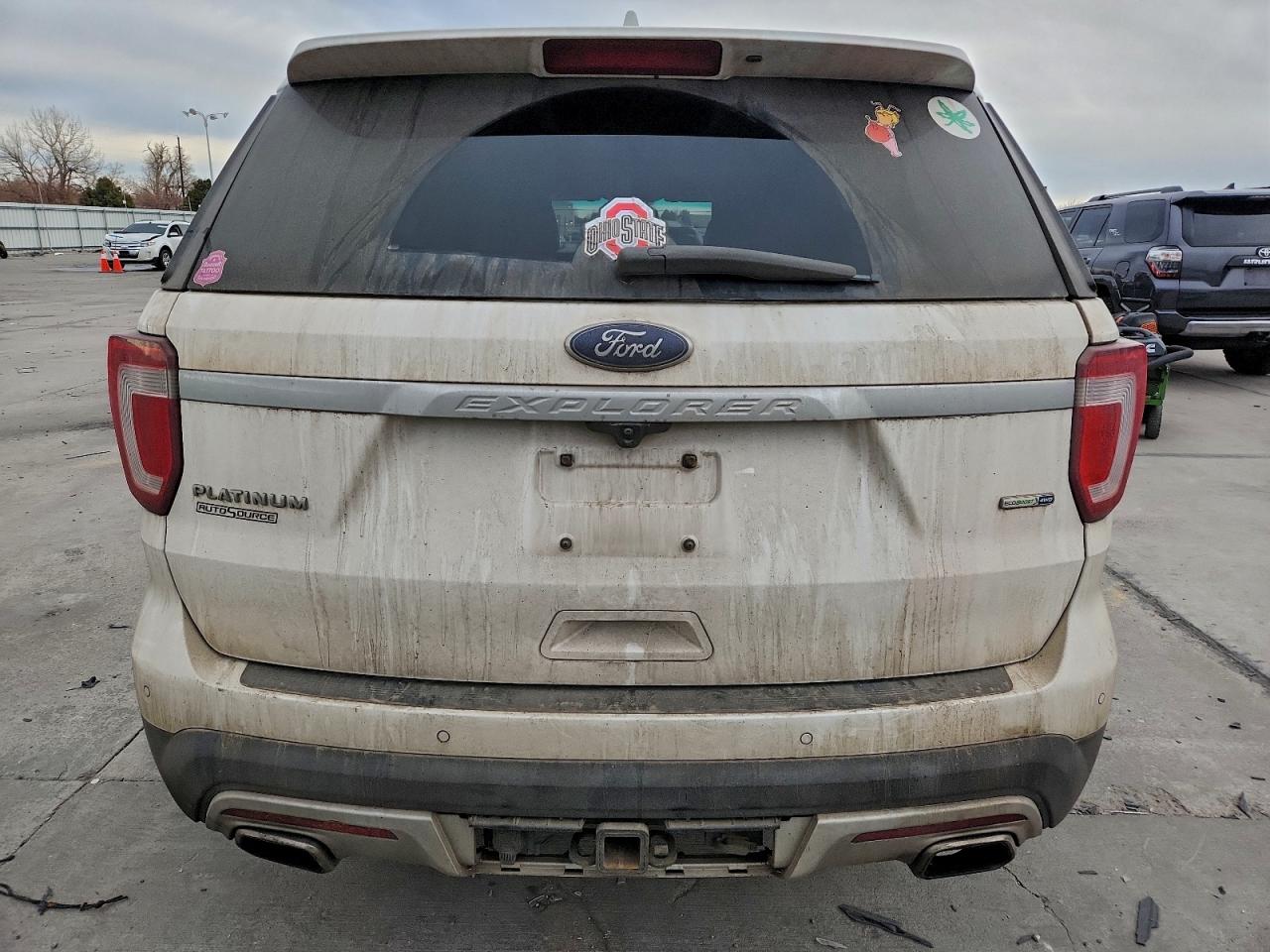 2017 FORD EXPLORER PLATINUM photo 6