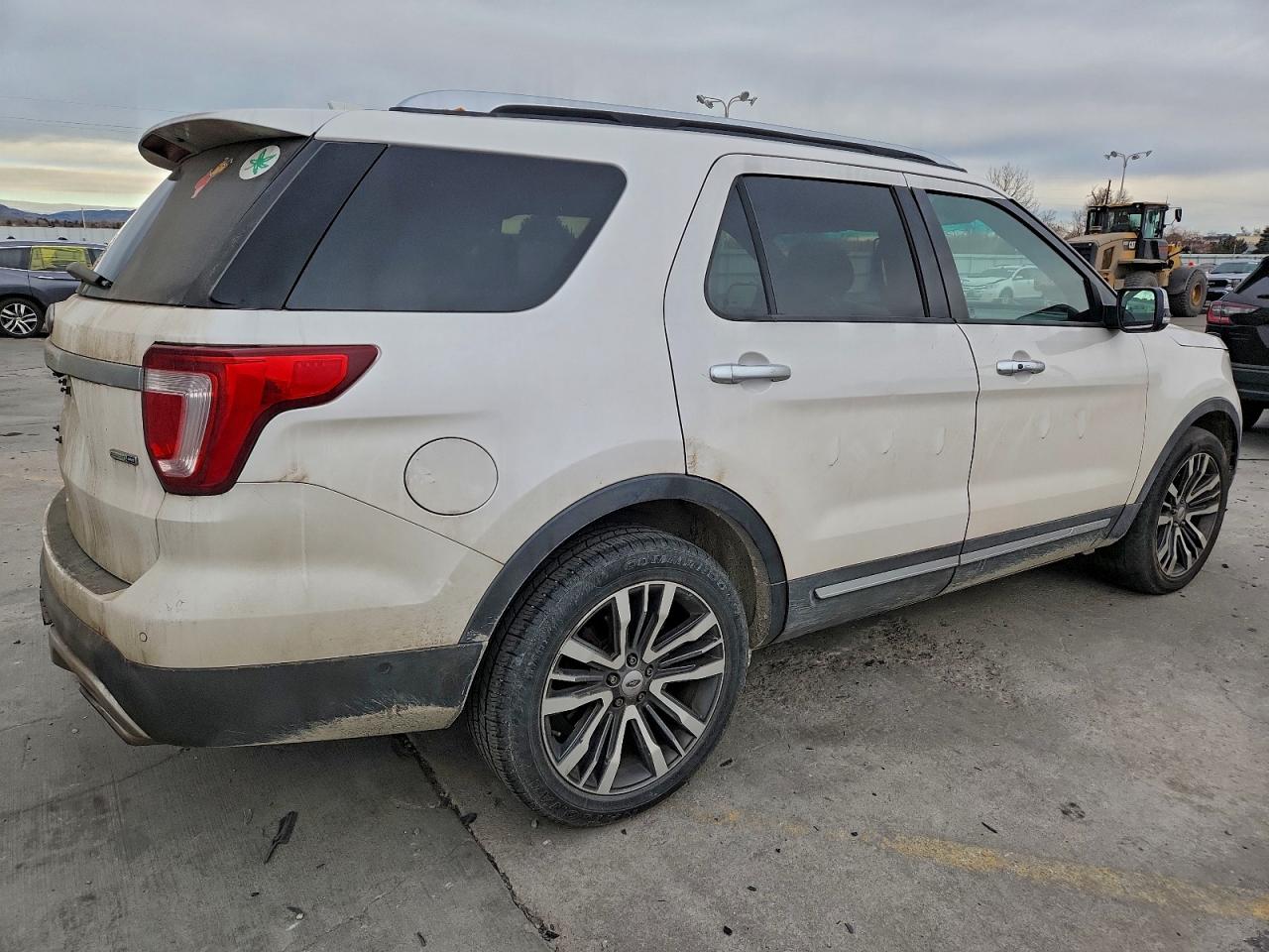 2017 FORD EXPLORER PLATINUM photo 3