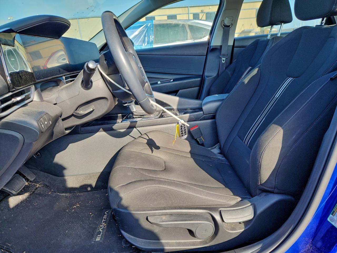 2023 HYUNDAI ELANTRA SEL photo 7