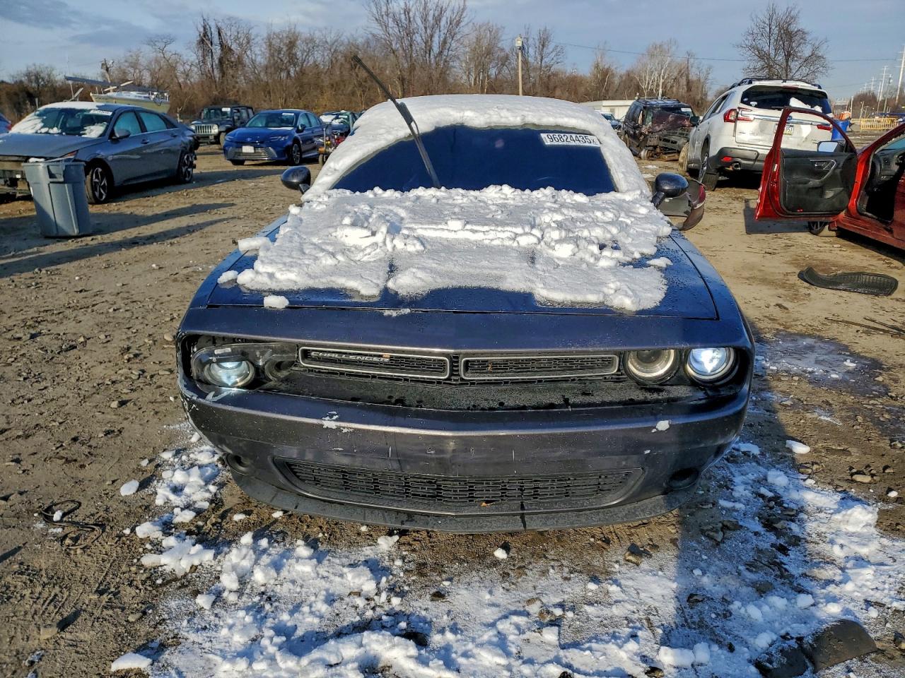 2016 DODGE CHALLENGER SXT photo 5