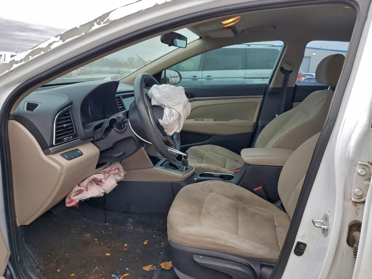 2017 HYUNDAI ELANTRA SE photo 7