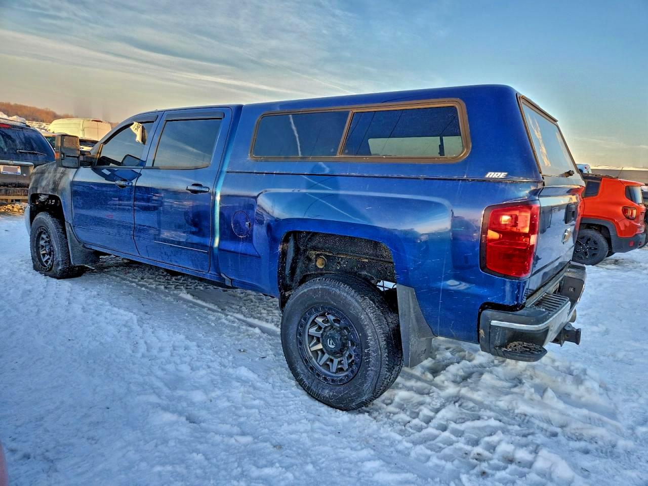 2019 CHEVROLET SILVERADO K2500 HEAVY DUTY LT photo 2