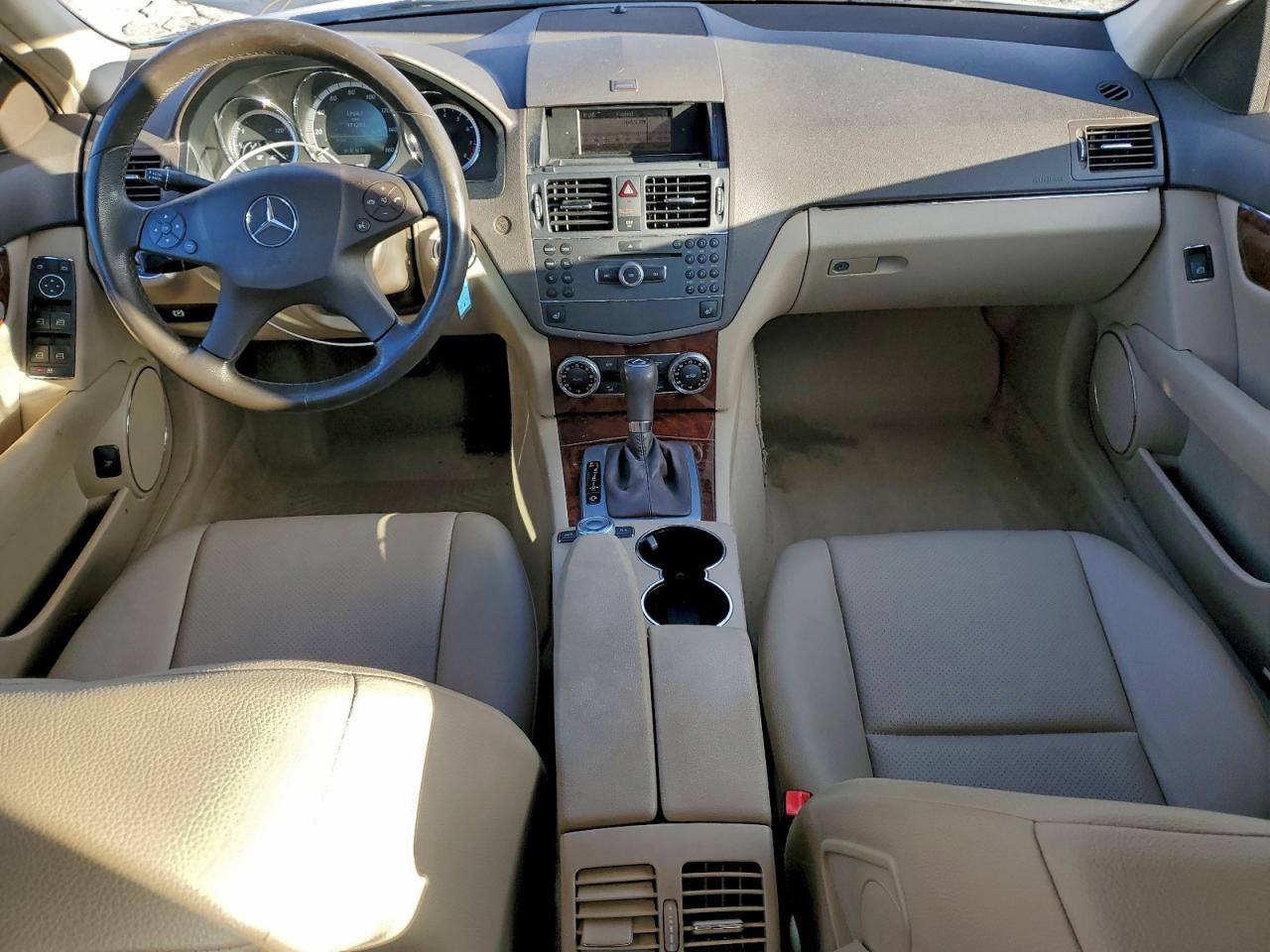 2010 MERCEDES-BENZ C 300 photo 8