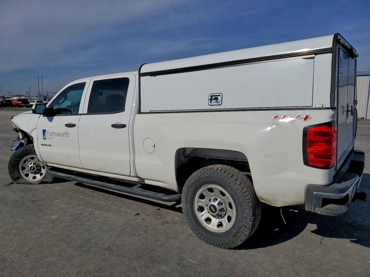 2017 CHEVROLET SILVERADO K2500 HEAVY DUTY photo 2