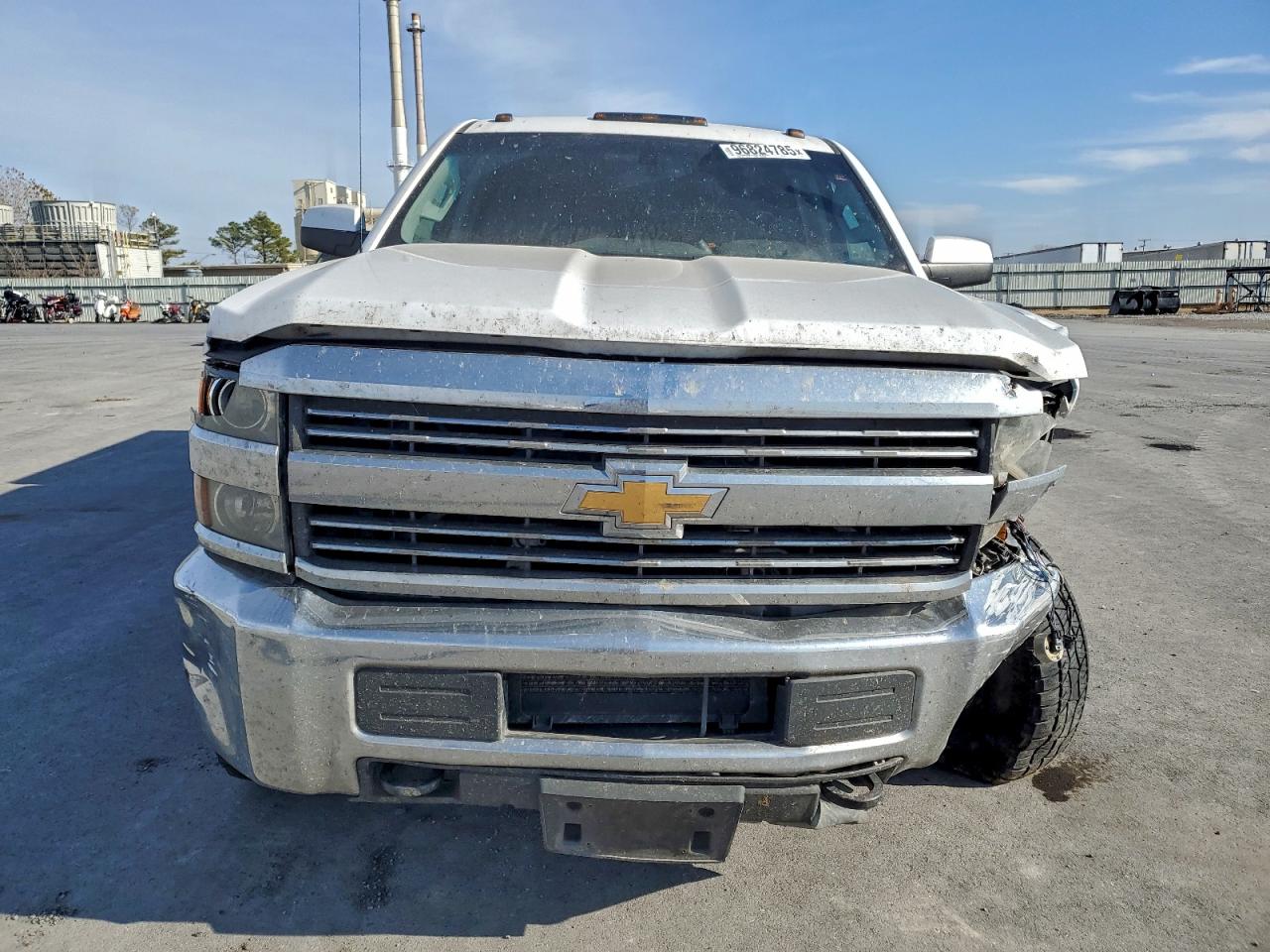 2017 CHEVROLET SILVERADO K2500 HEAVY DUTY photo 5