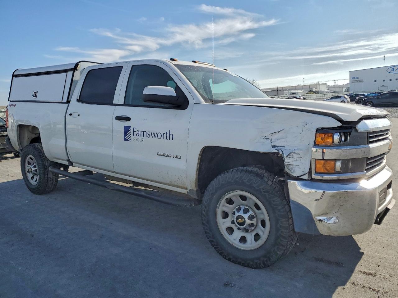 2017 CHEVROLET SILVERADO K2500 HEAVY DUTY photo 4