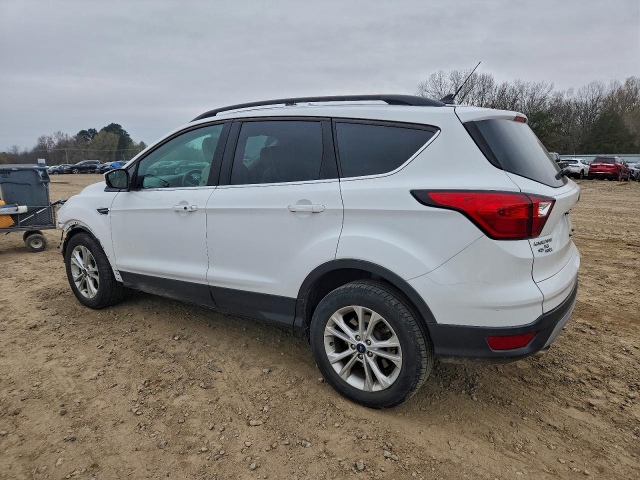 2019 FORD ESCAPE SEL photo 2