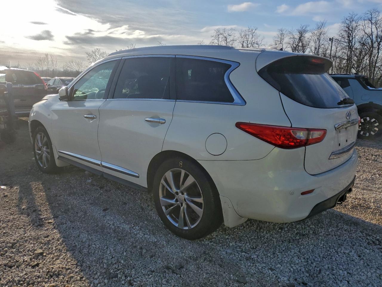 2014 INFINITI QX60 photo 2