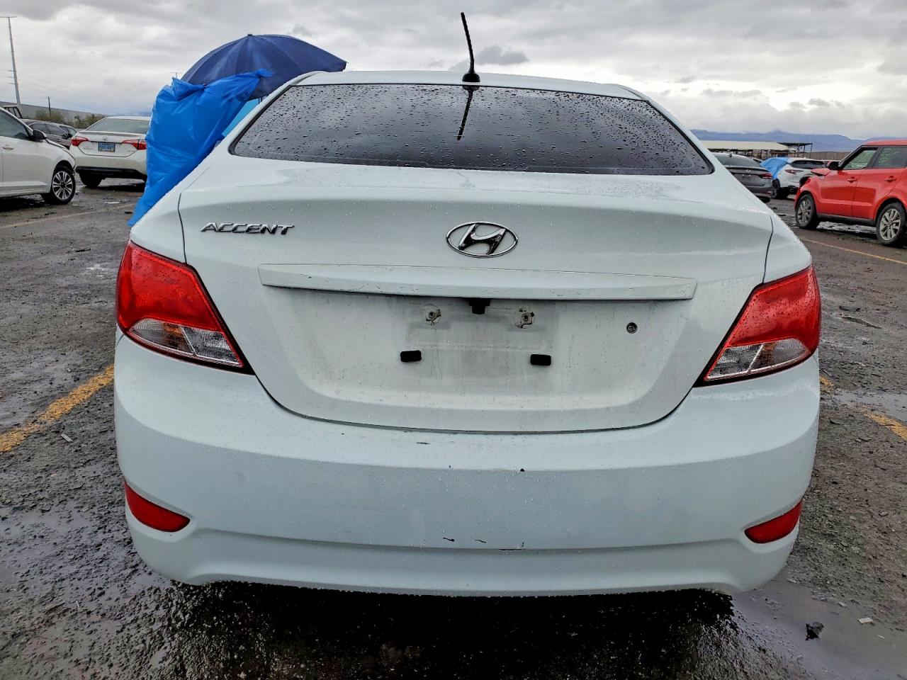 2016 HYUNDAI ACCENT SE photo 6