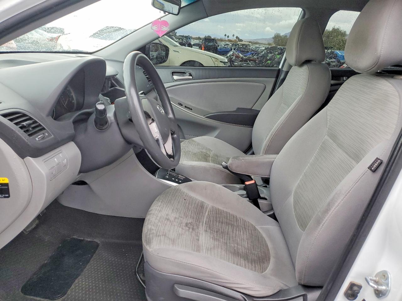 2016 HYUNDAI ACCENT SE photo 7