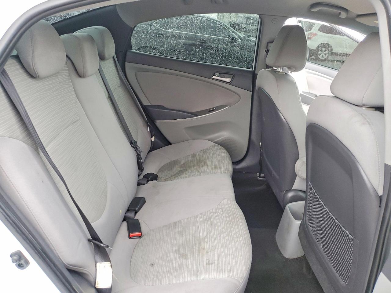 2016 HYUNDAI ACCENT SE photo 10