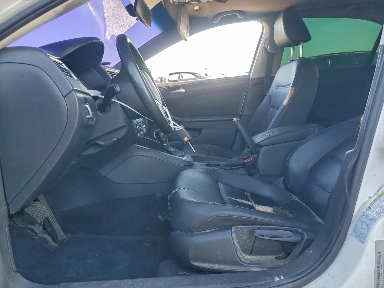 2011 VOLKSWAGEN JETTA SE photo 7