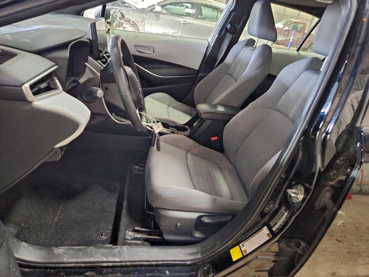 2024 TOYOTA COROLLA LE photo 7