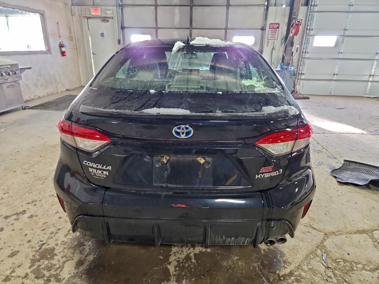 2024 TOYOTA COROLLA LE photo 6