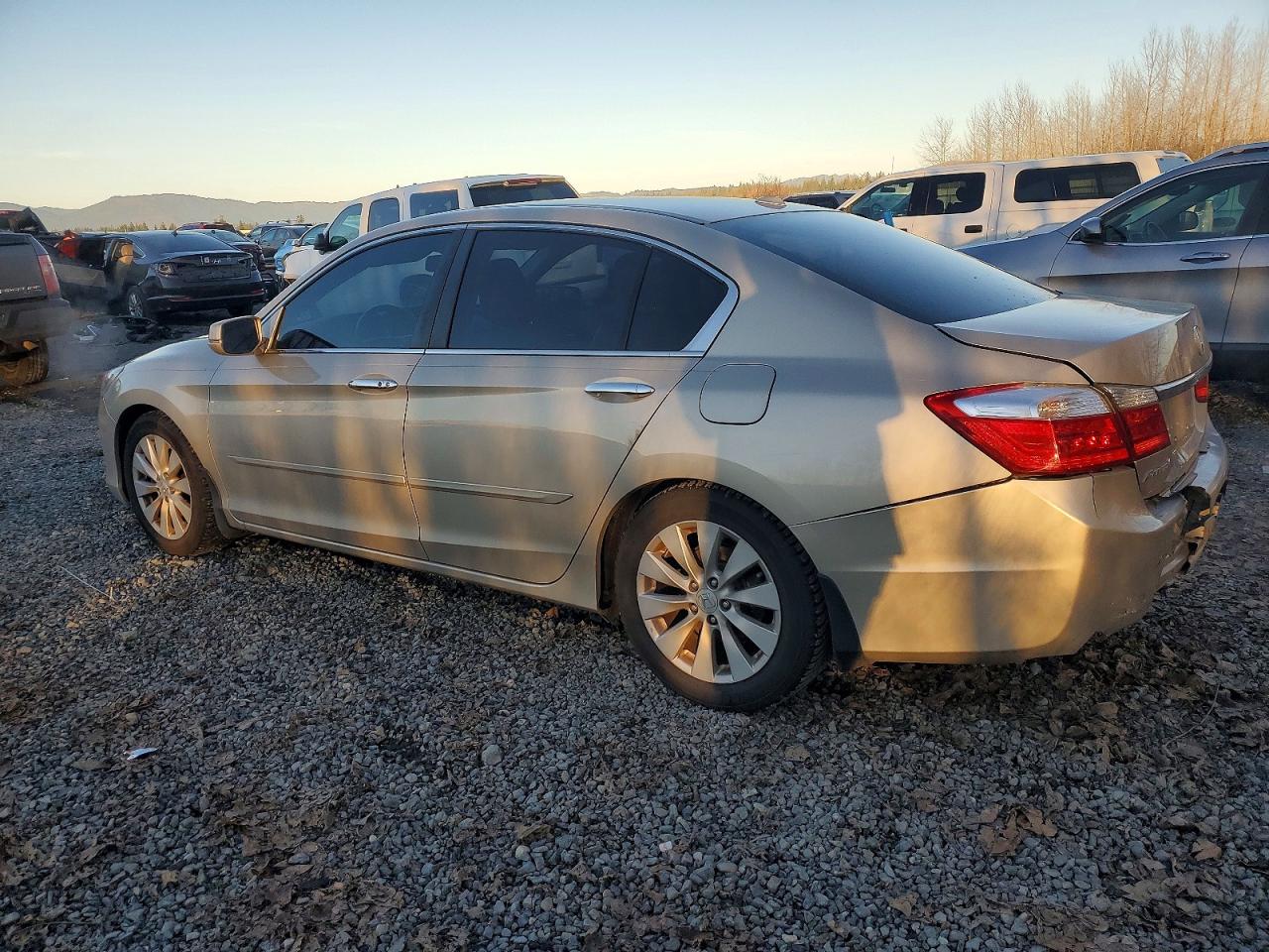 2013 HONDA ACCORD EXL photo 2