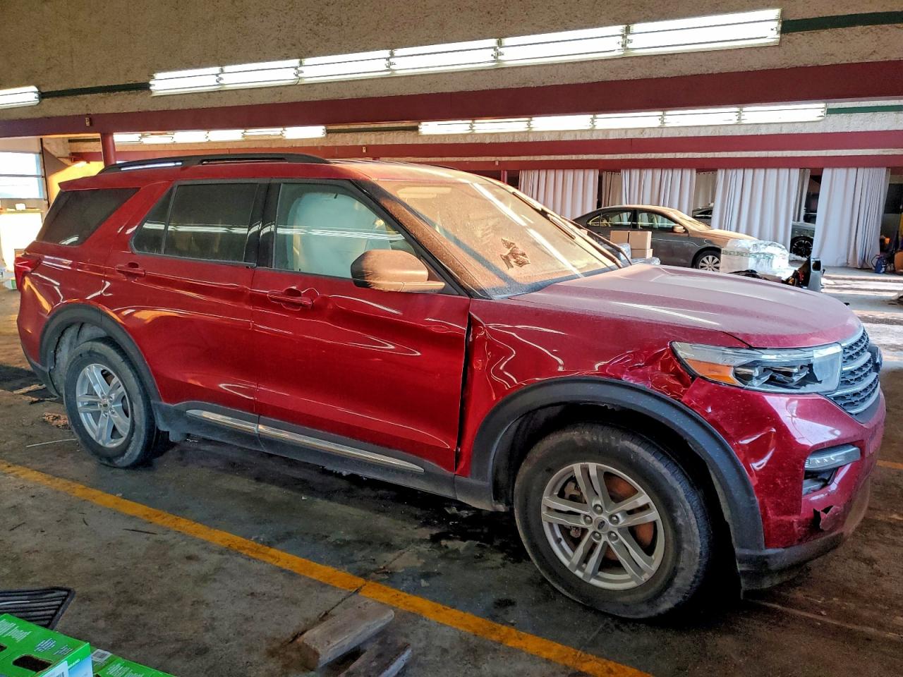 2021 FORD EXPLORER XLT photo 4