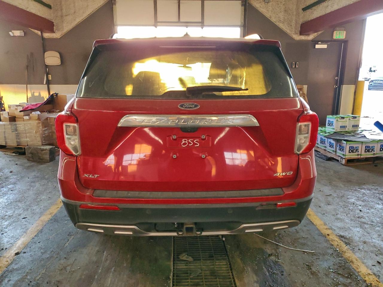 2021 FORD EXPLORER XLT photo 6