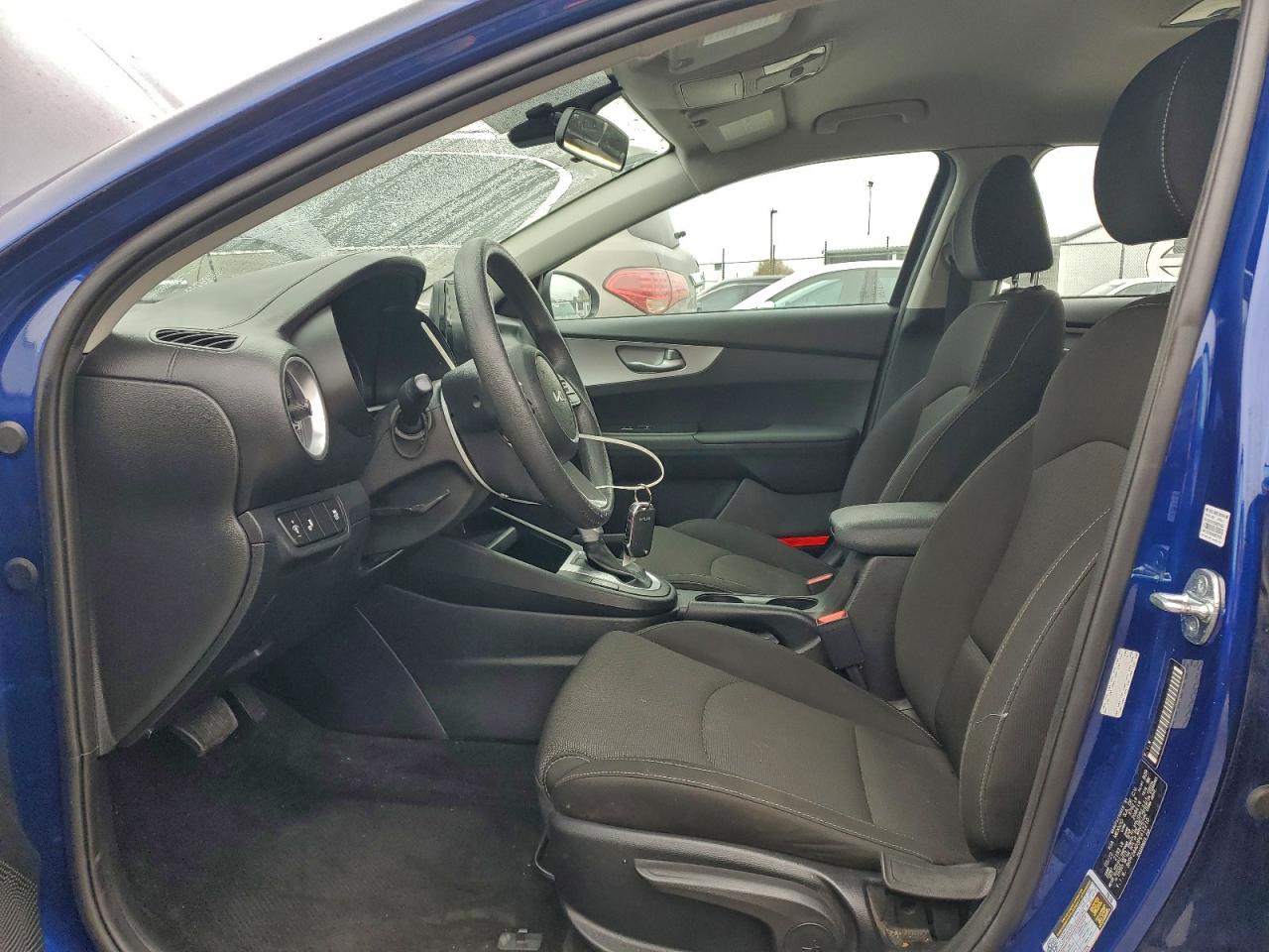 2023 KIA FORTE LX photo 7